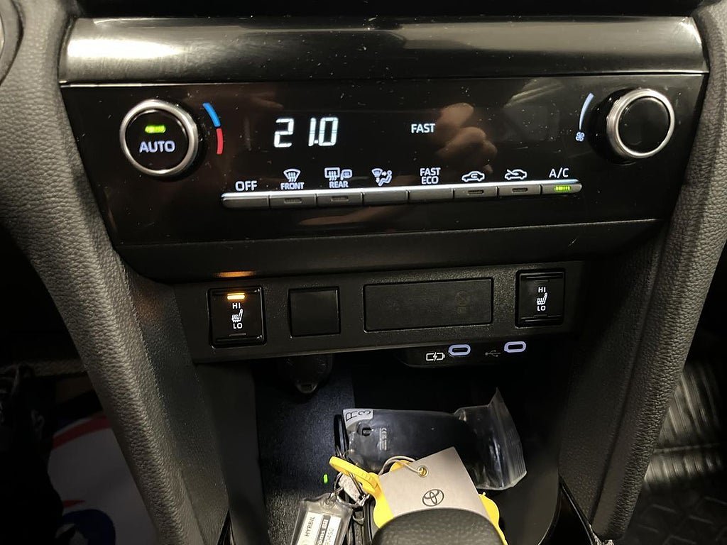 Vehicle Image 19