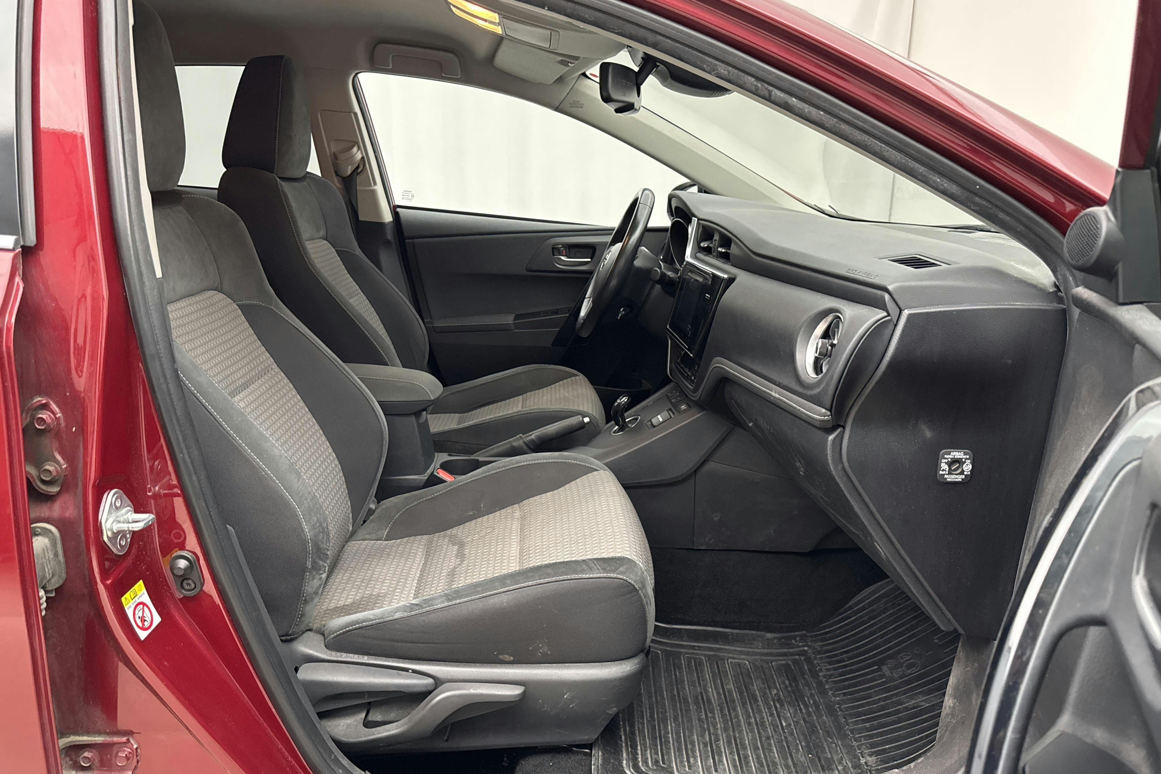Vehicle Image 7
