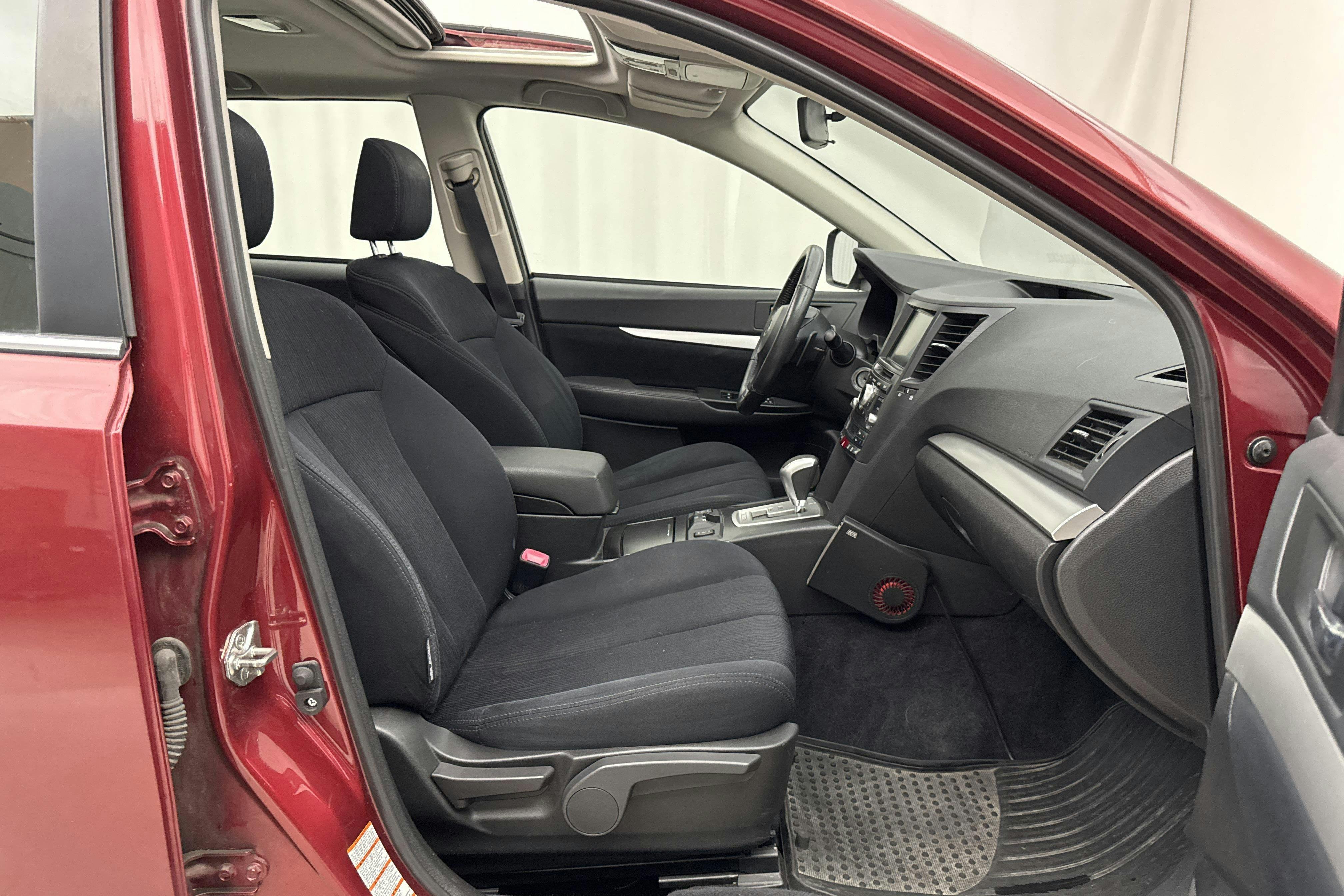 Vehicle Image 7