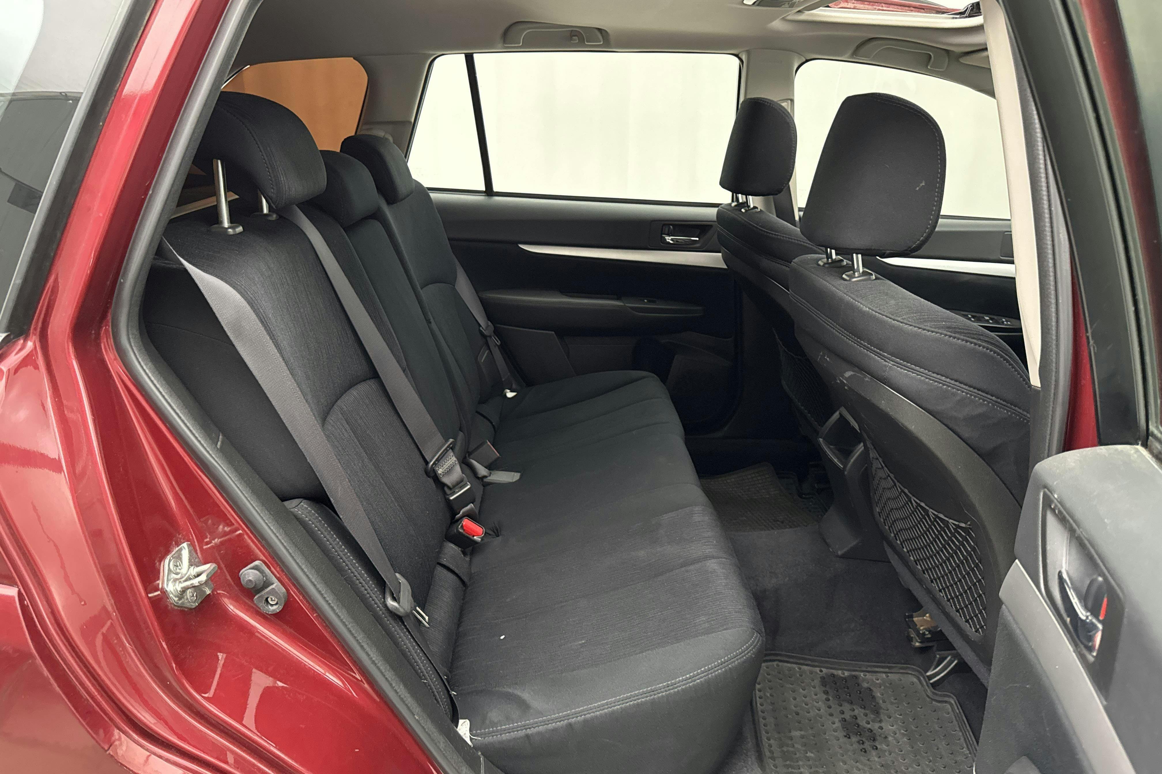 Vehicle Image 8