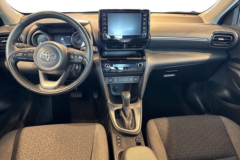 Vehicle Image 10