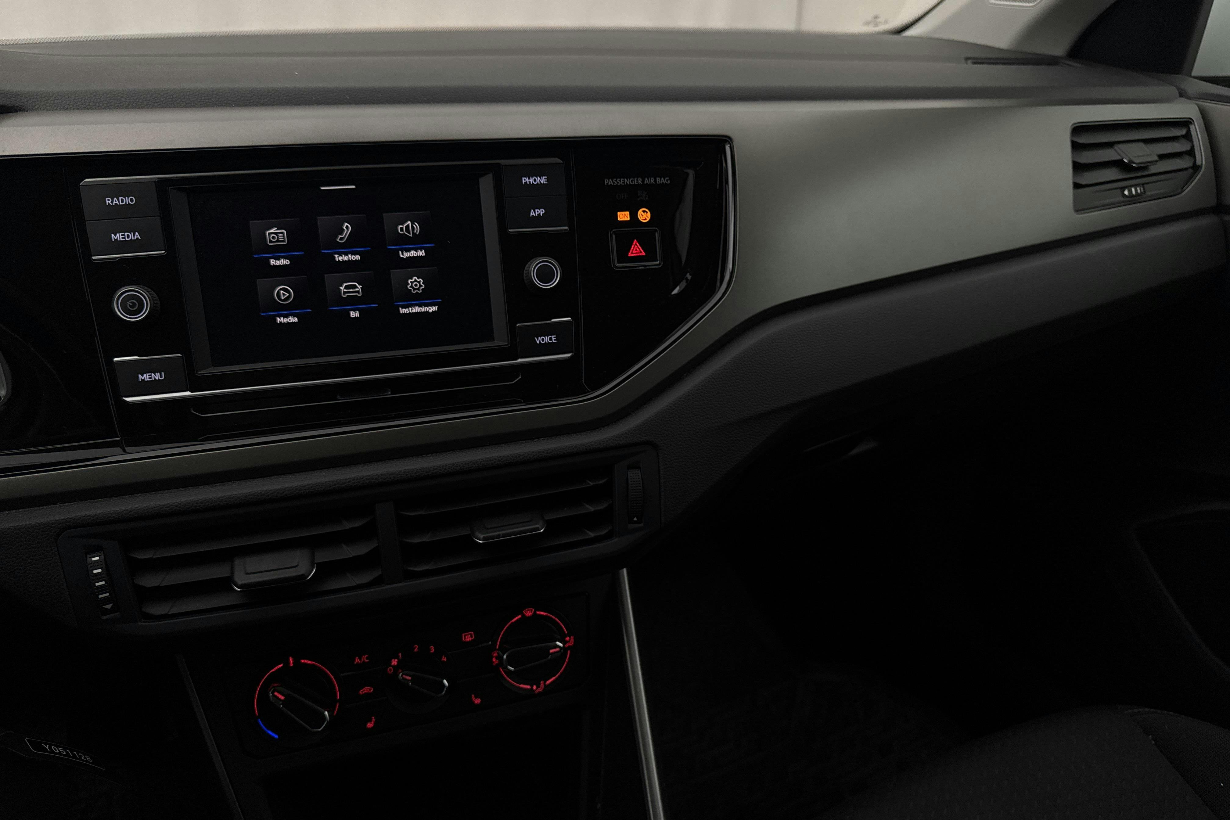 Vehicle Image 11