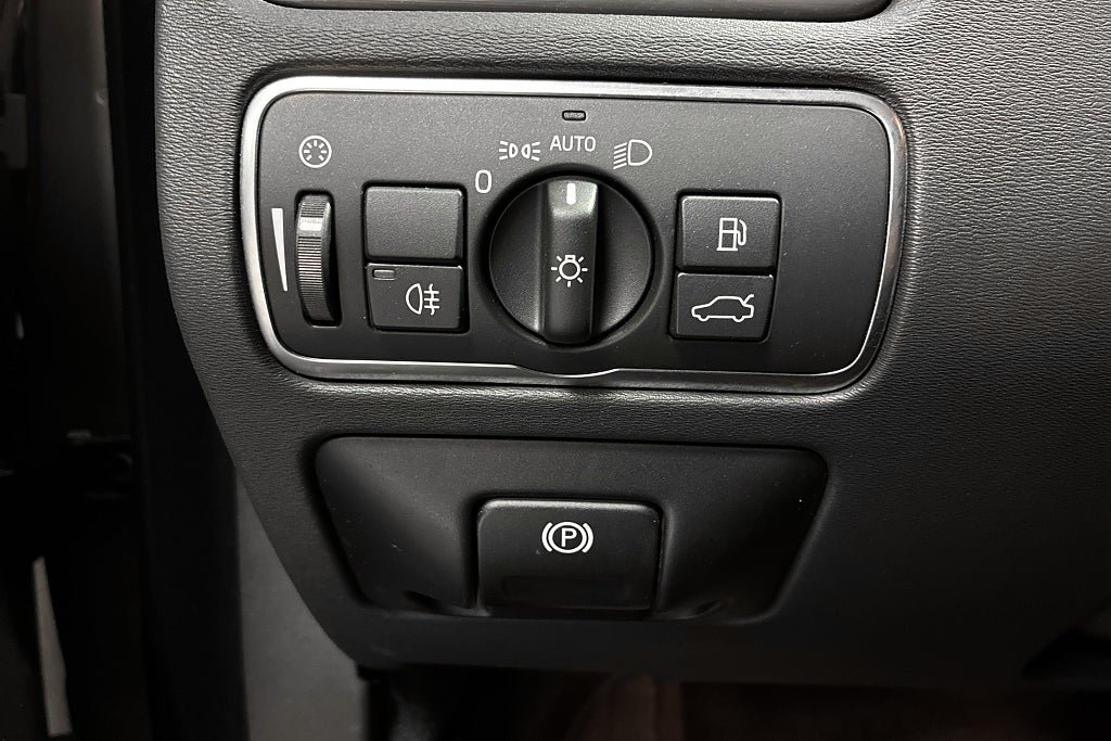 Vehicle Image 27