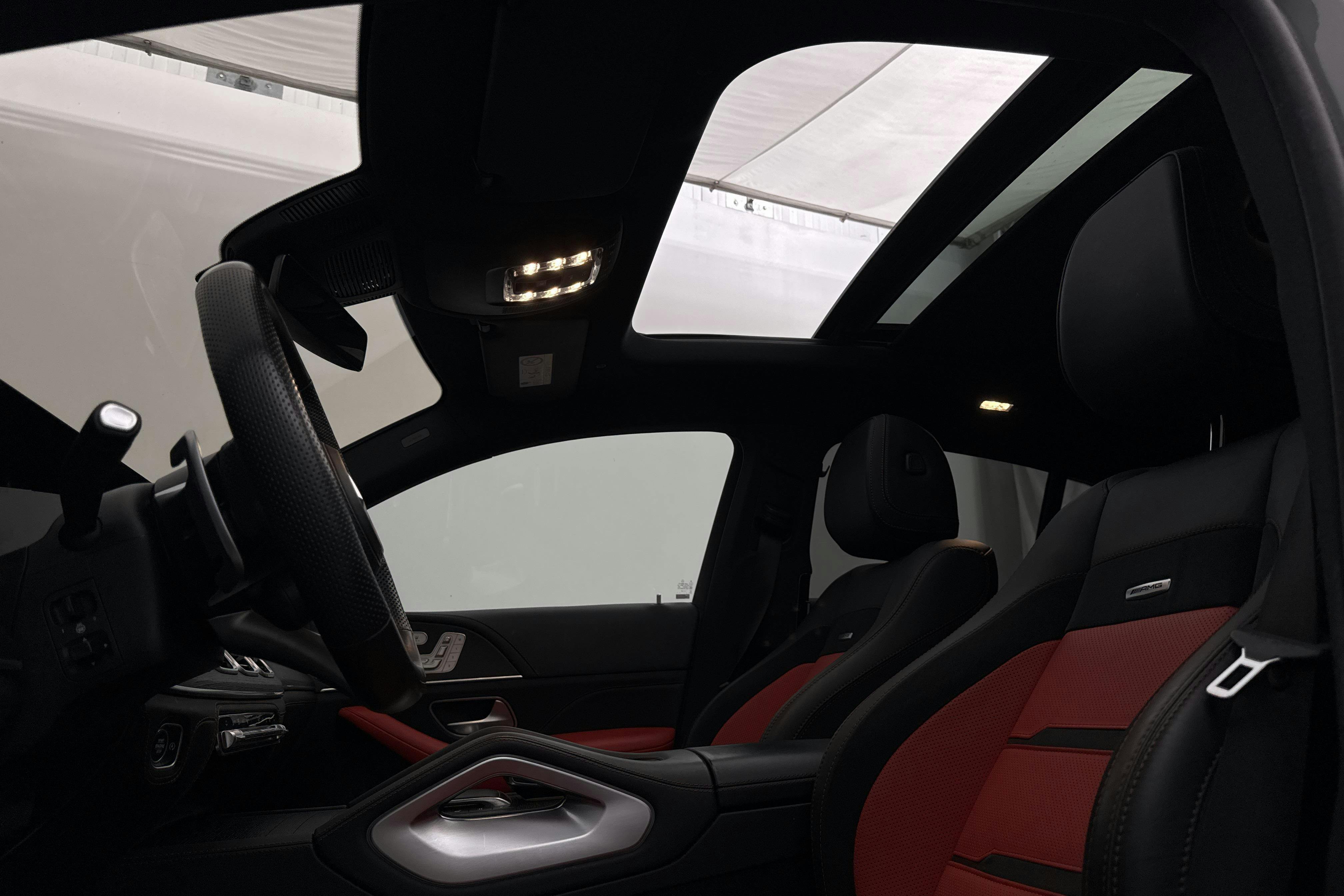 Vehicle Image 14