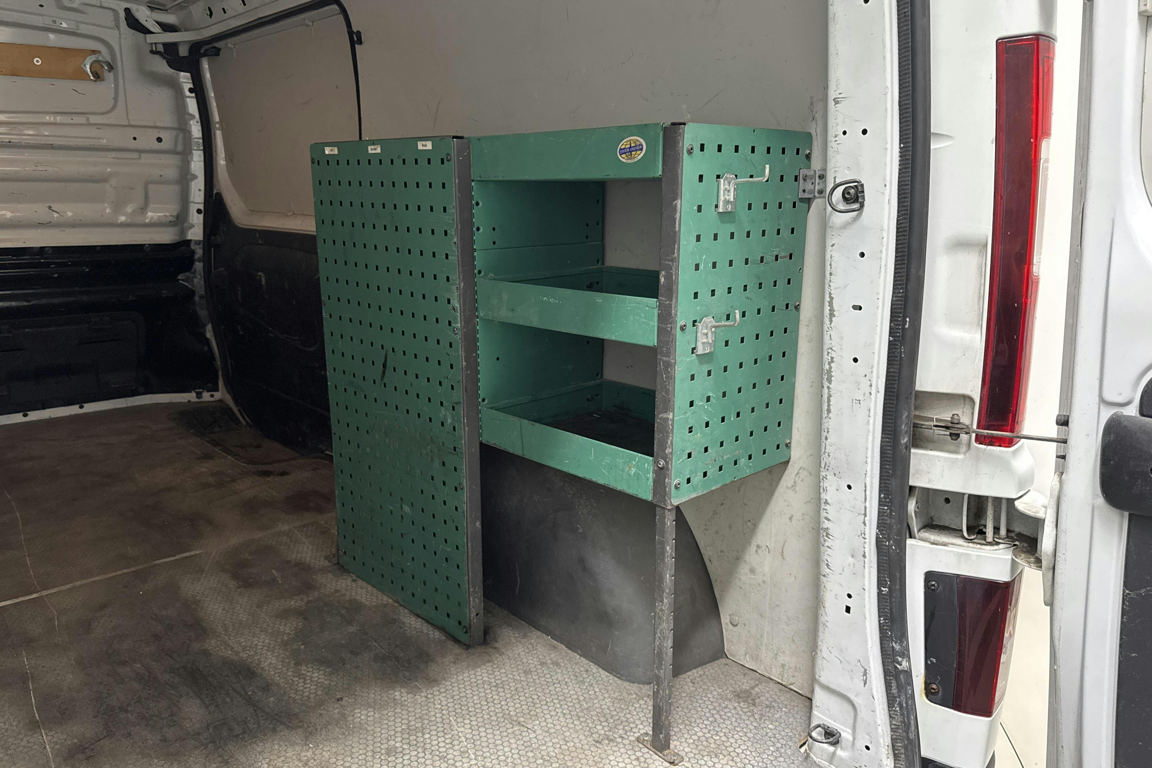 Vehicle Image 14