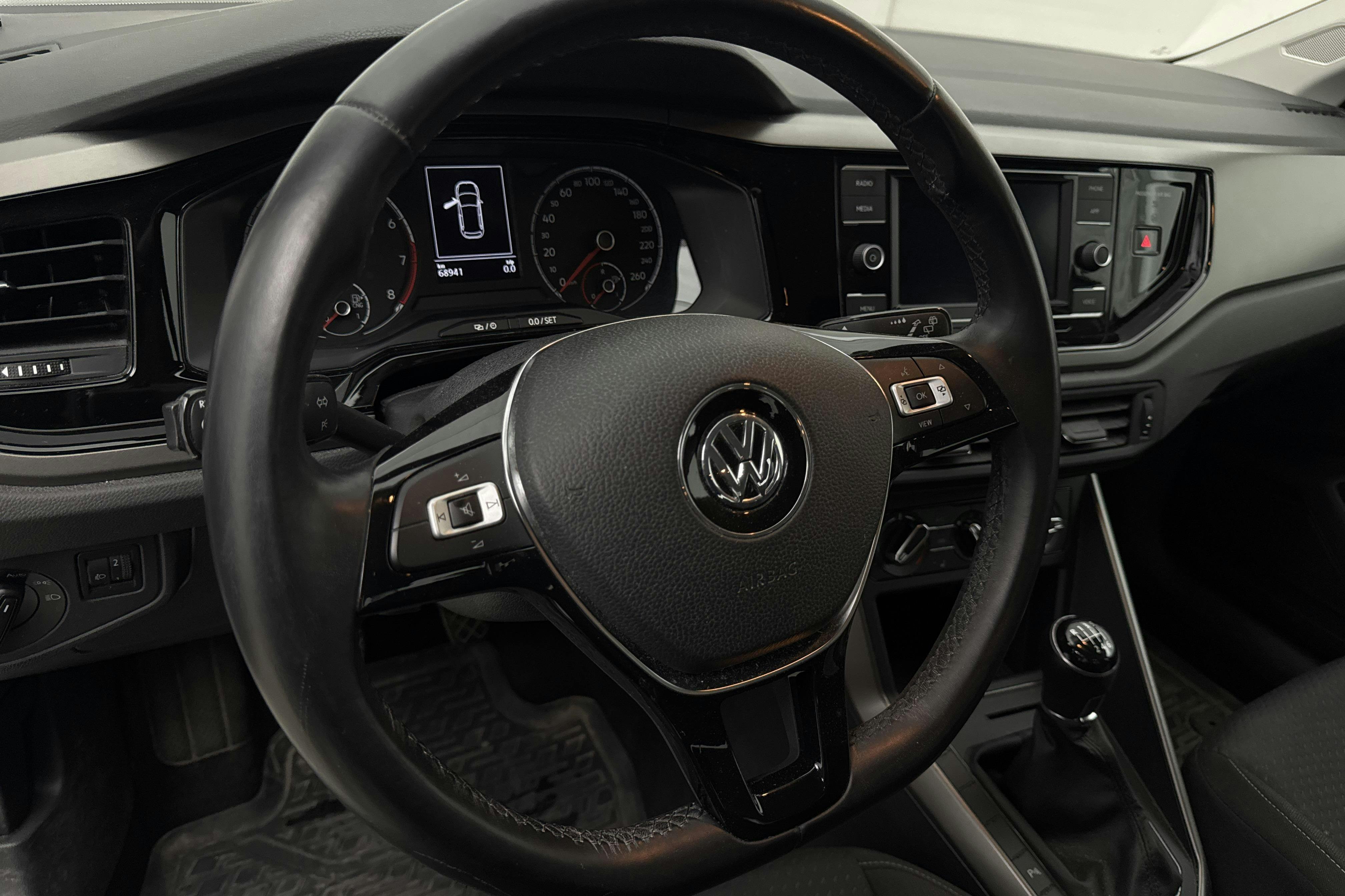 Vehicle Image 13