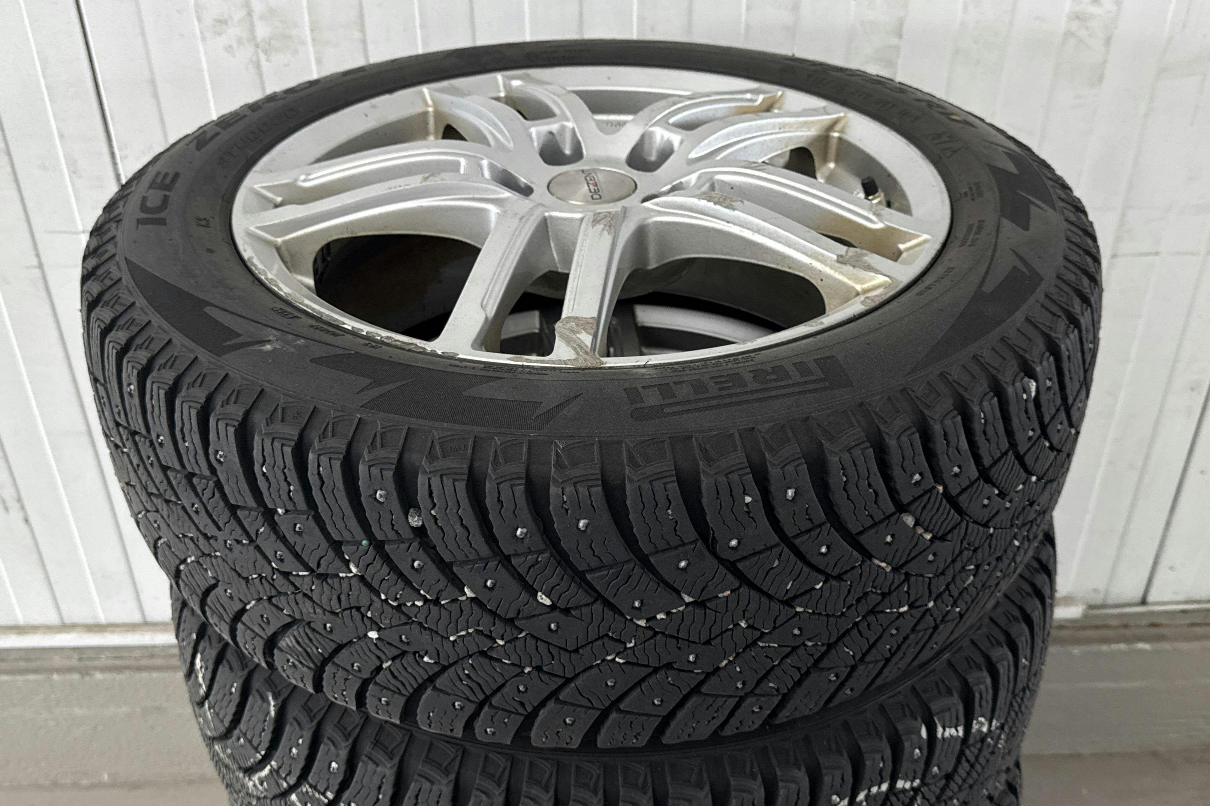 Vehicle Image 14