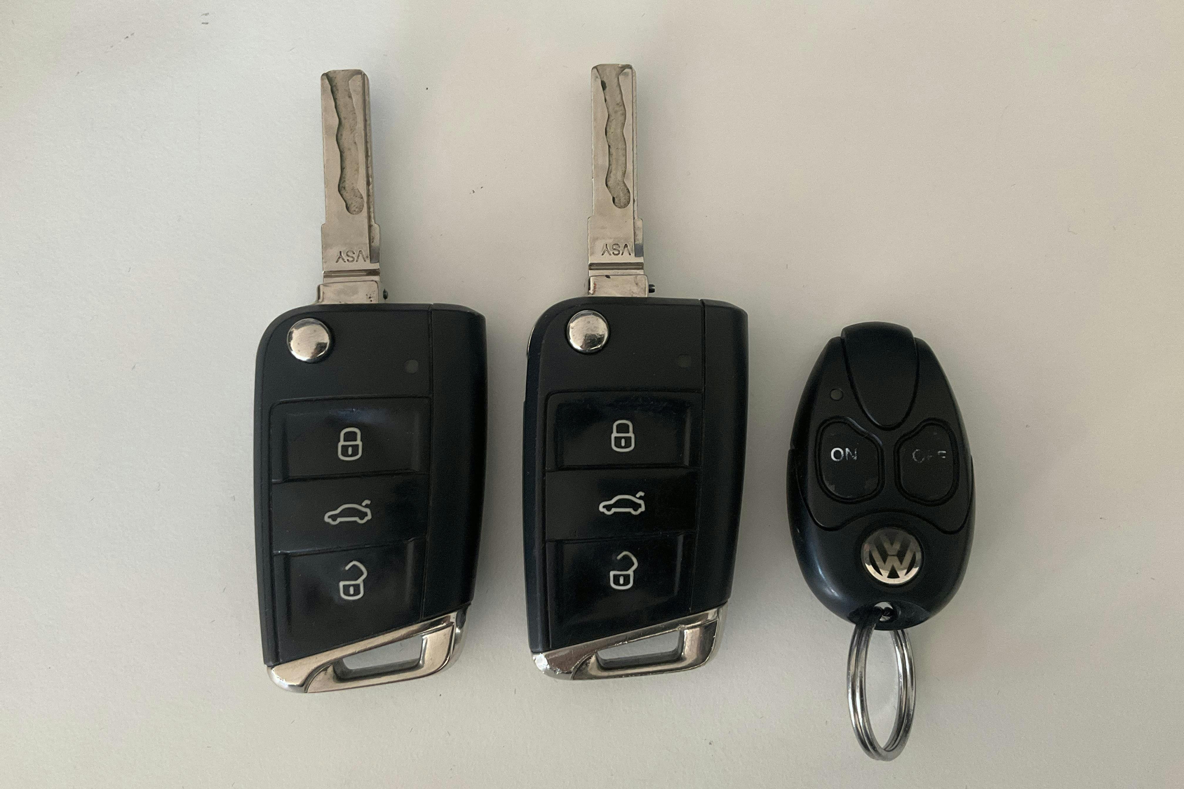 Vehicle Image 16