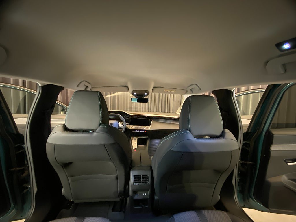 Vehicle Image 33