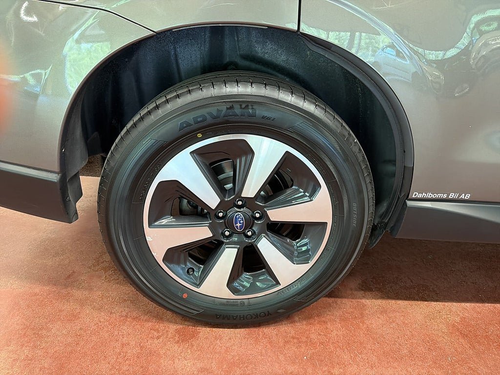 Vehicle Image 17
