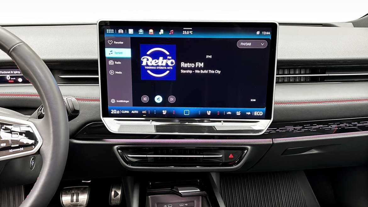 Vehicle Image 9