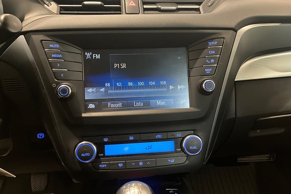 Vehicle Image 15