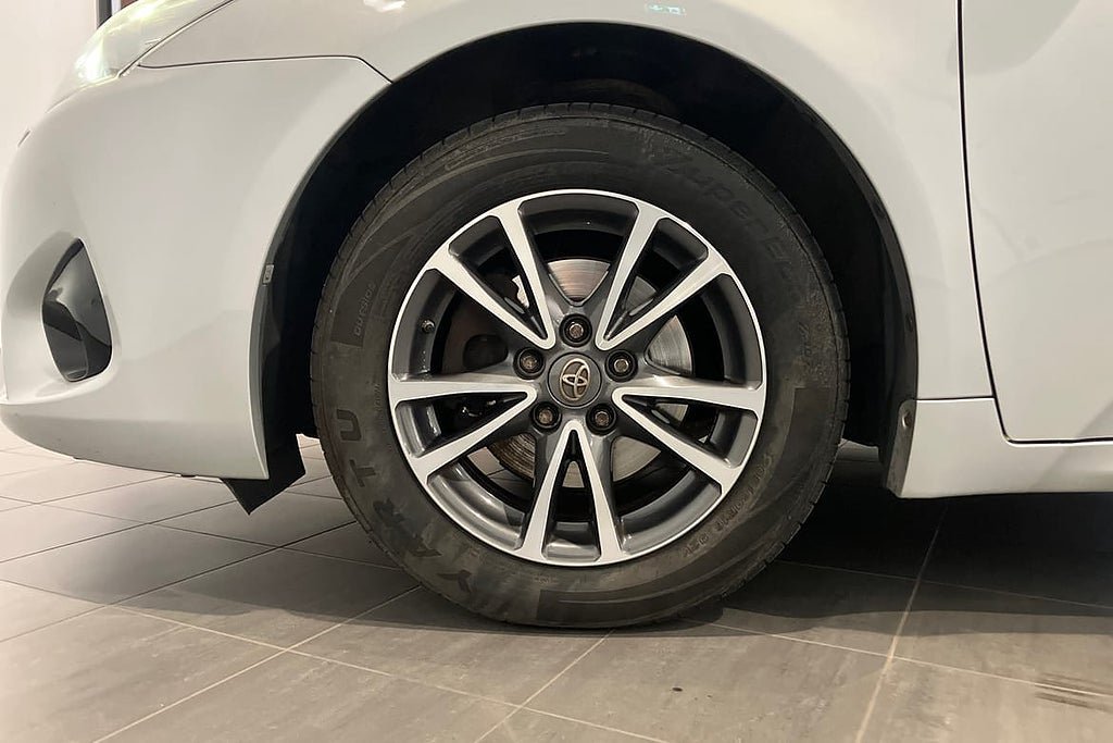 Vehicle Image 17
