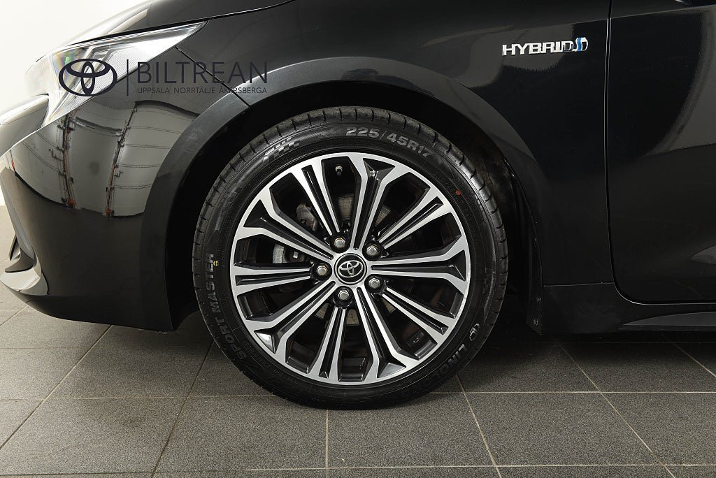Vehicle Image 13