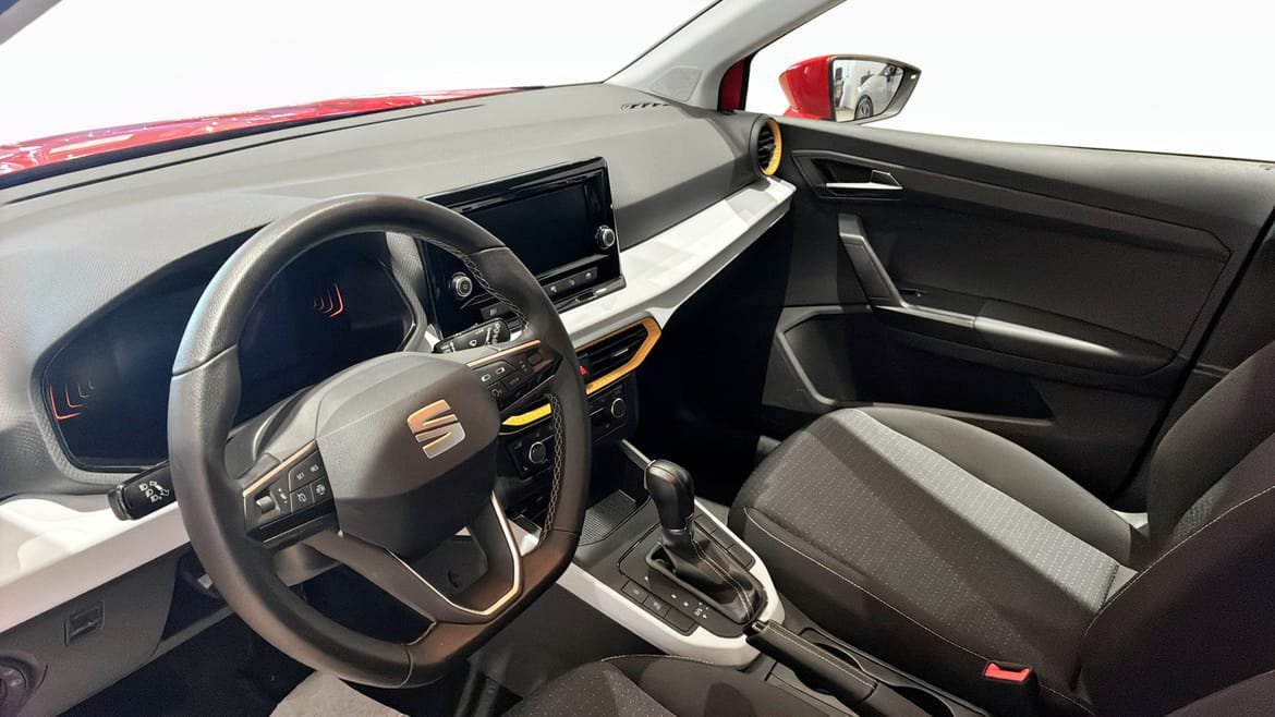 Vehicle Image 7
