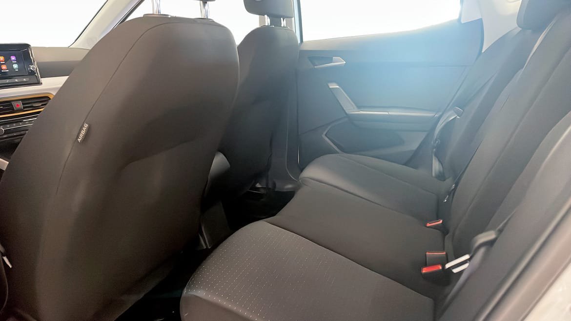 Vehicle Image 12