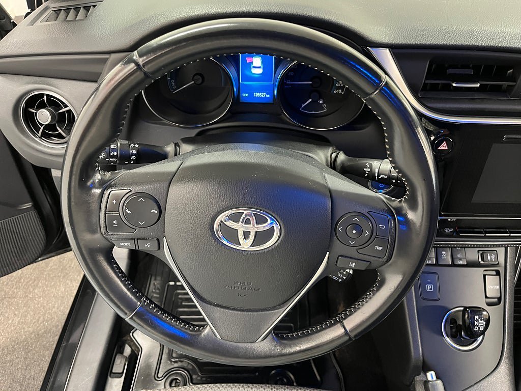 Vehicle Image 15