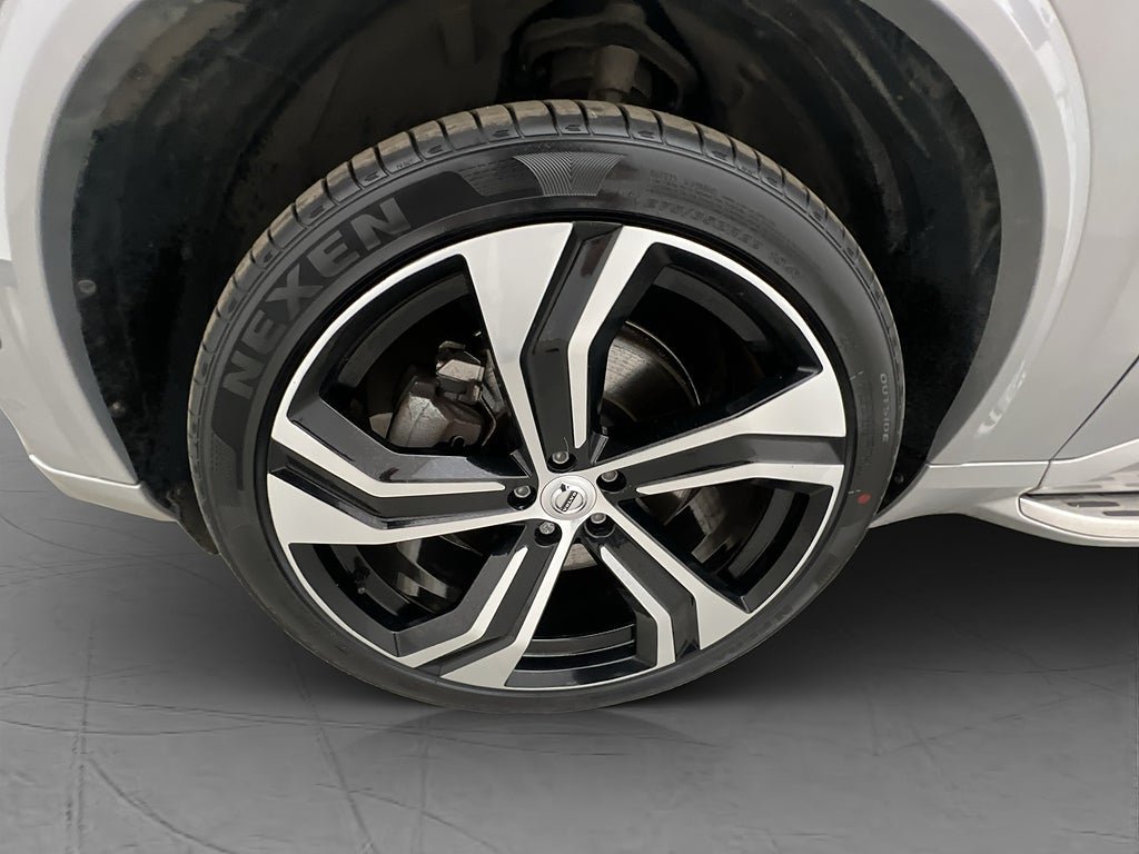 Vehicle Image 35