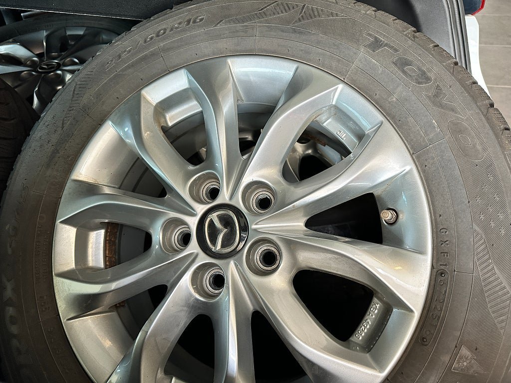 Vehicle Image 19