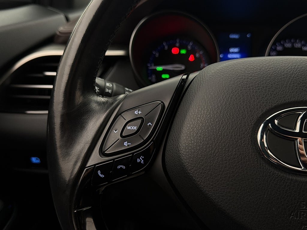 Vehicle Image 15