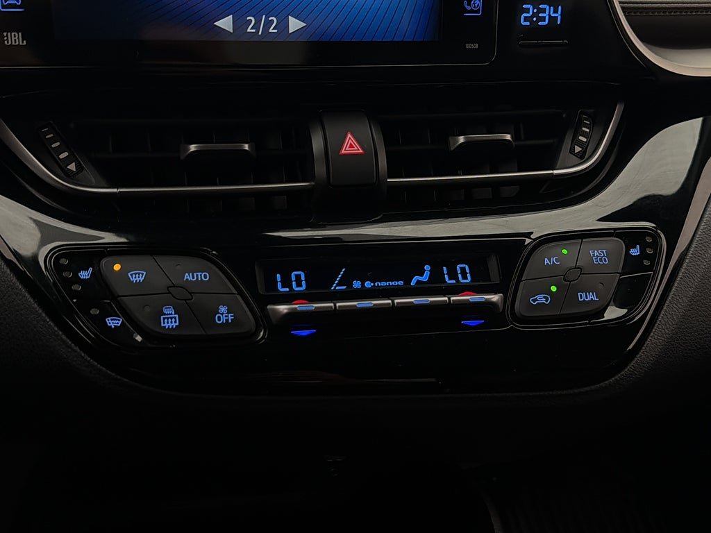 Vehicle Image 22