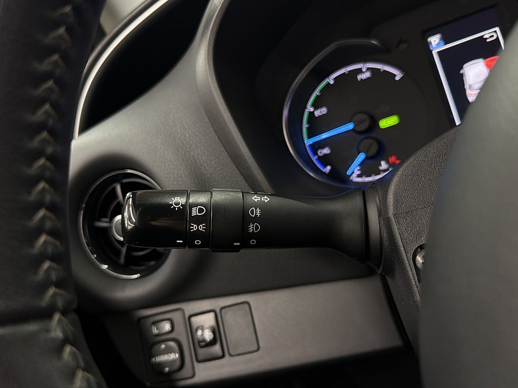 Vehicle Image 23