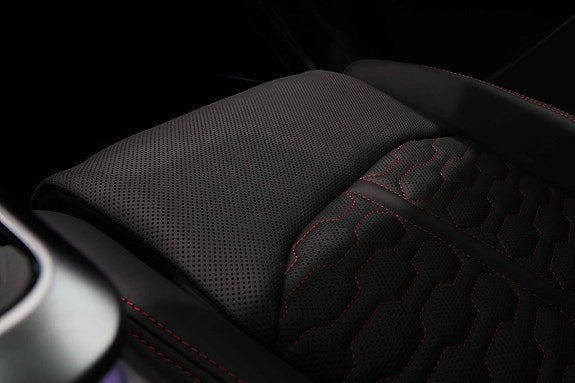 Vehicle Image 26
