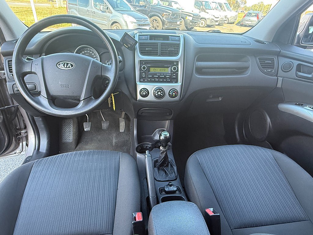 Vehicle Image 11