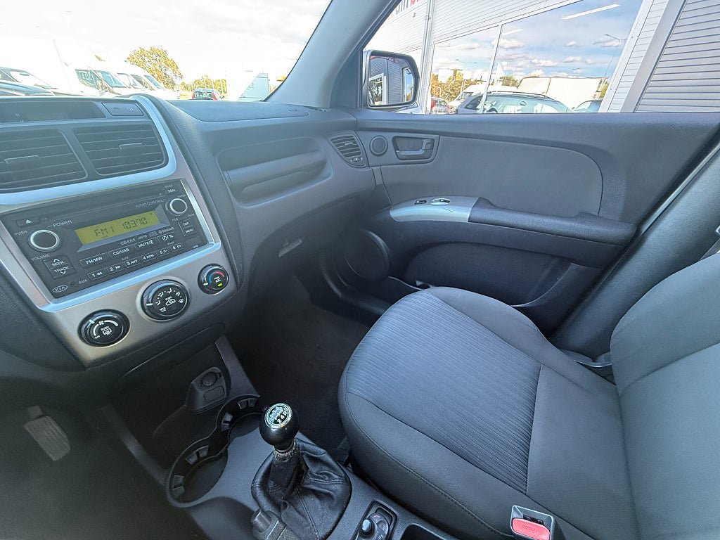 Vehicle Image 15