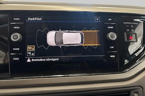 Vehicle Image 17