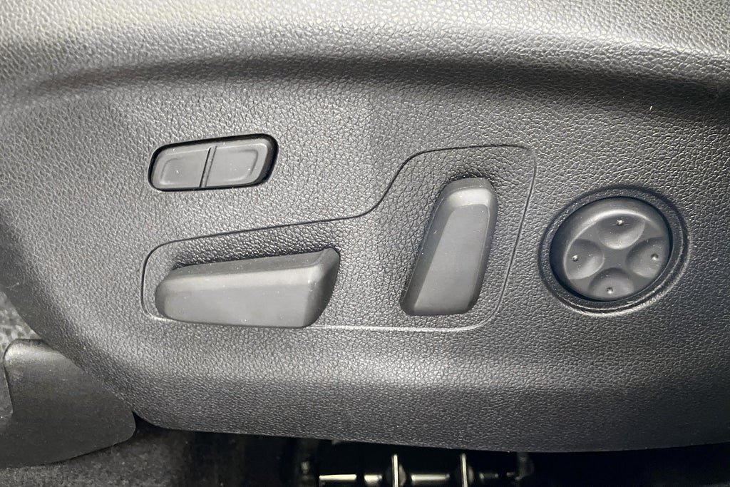 Vehicle Image 22