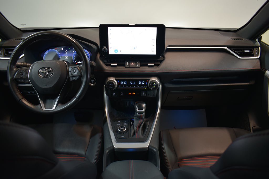 Vehicle Image 13