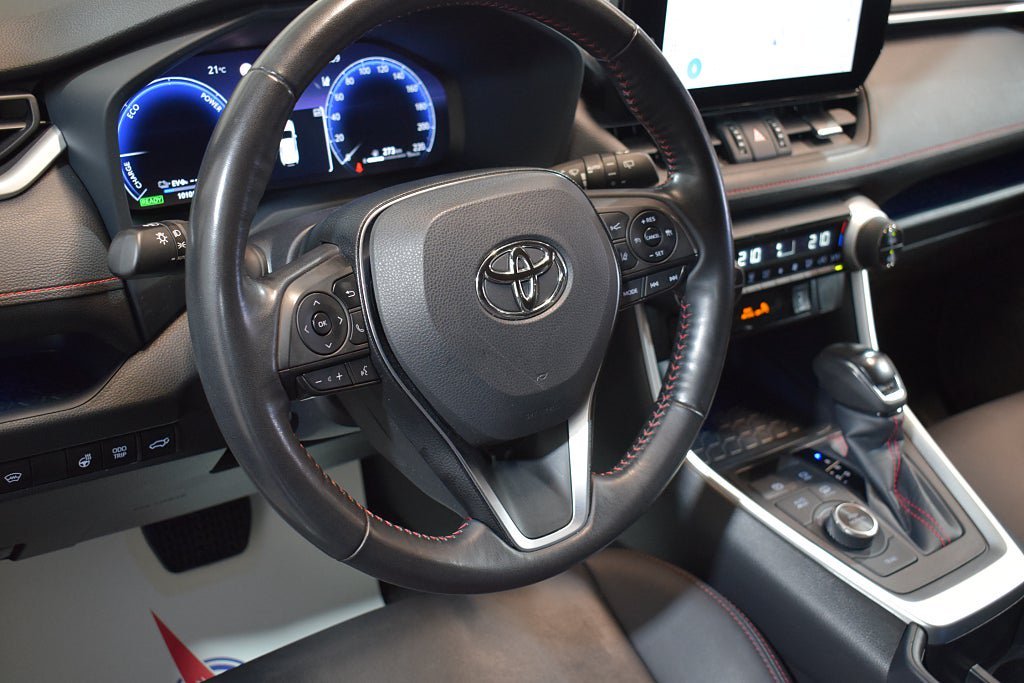Vehicle Image 14