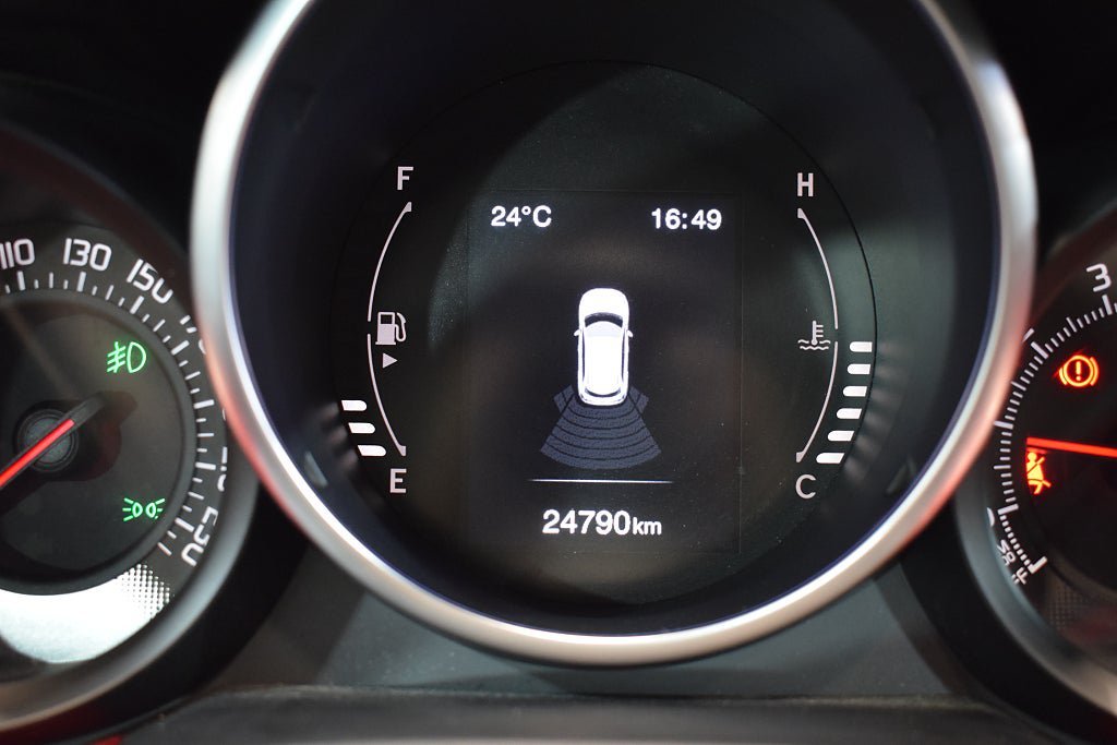 Vehicle Image 18