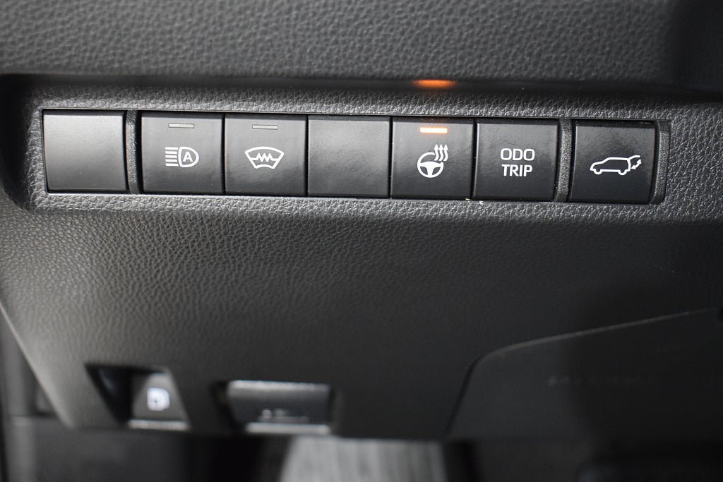 Vehicle Image 22