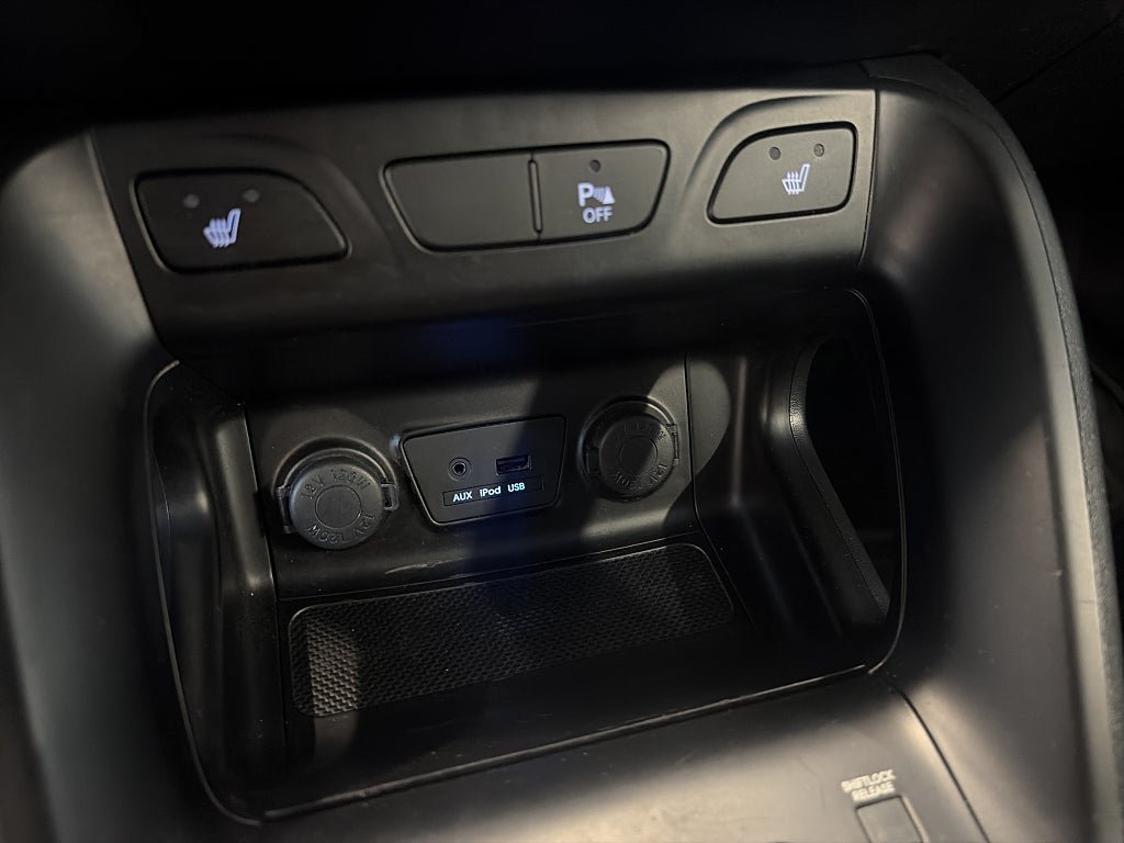Vehicle Image 17
