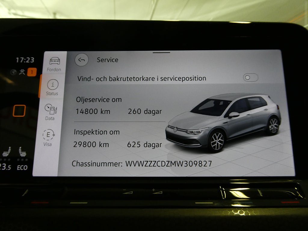 Vehicle Image 21