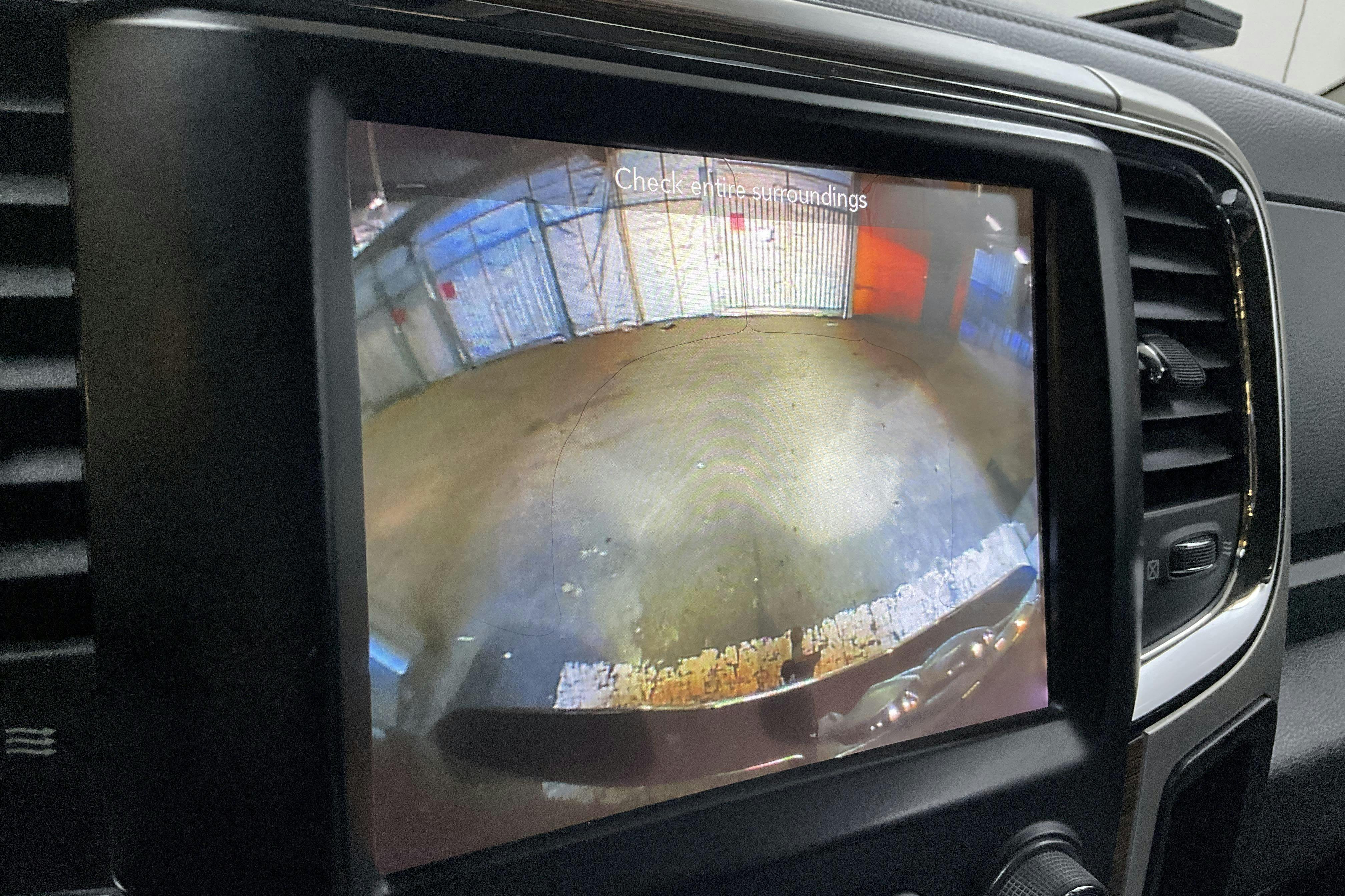 Vehicle Image 13