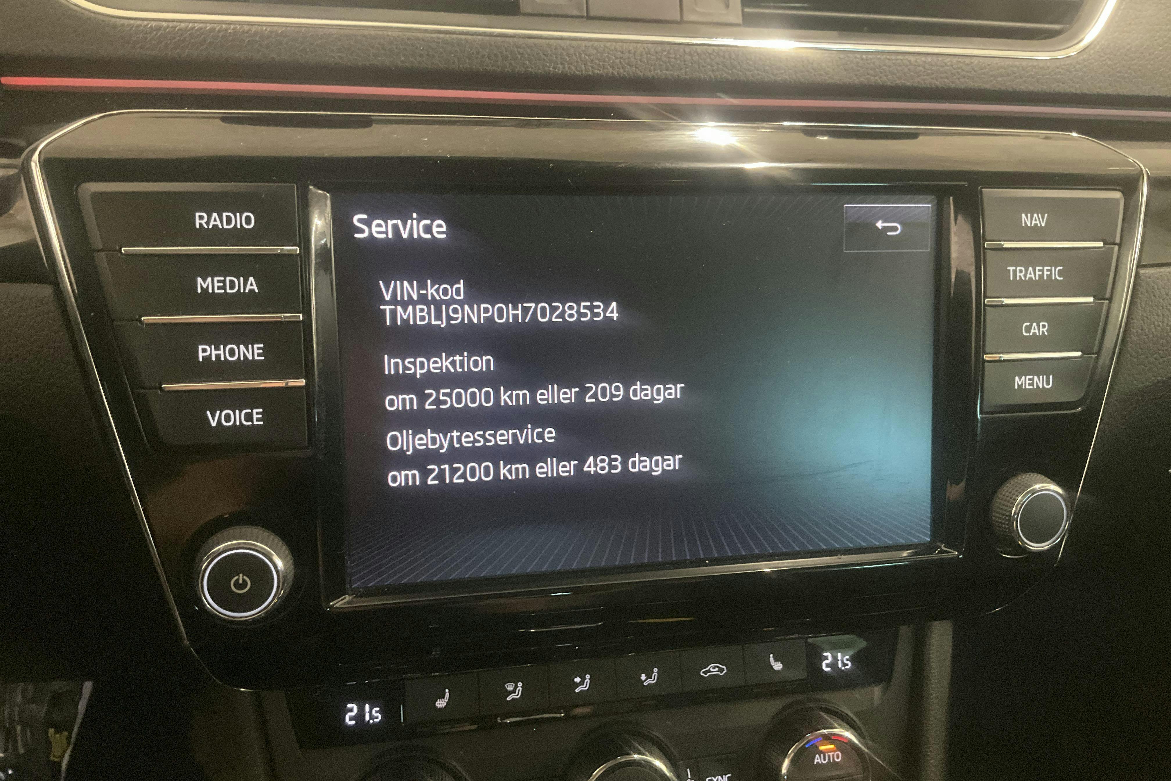 Vehicle Image 15