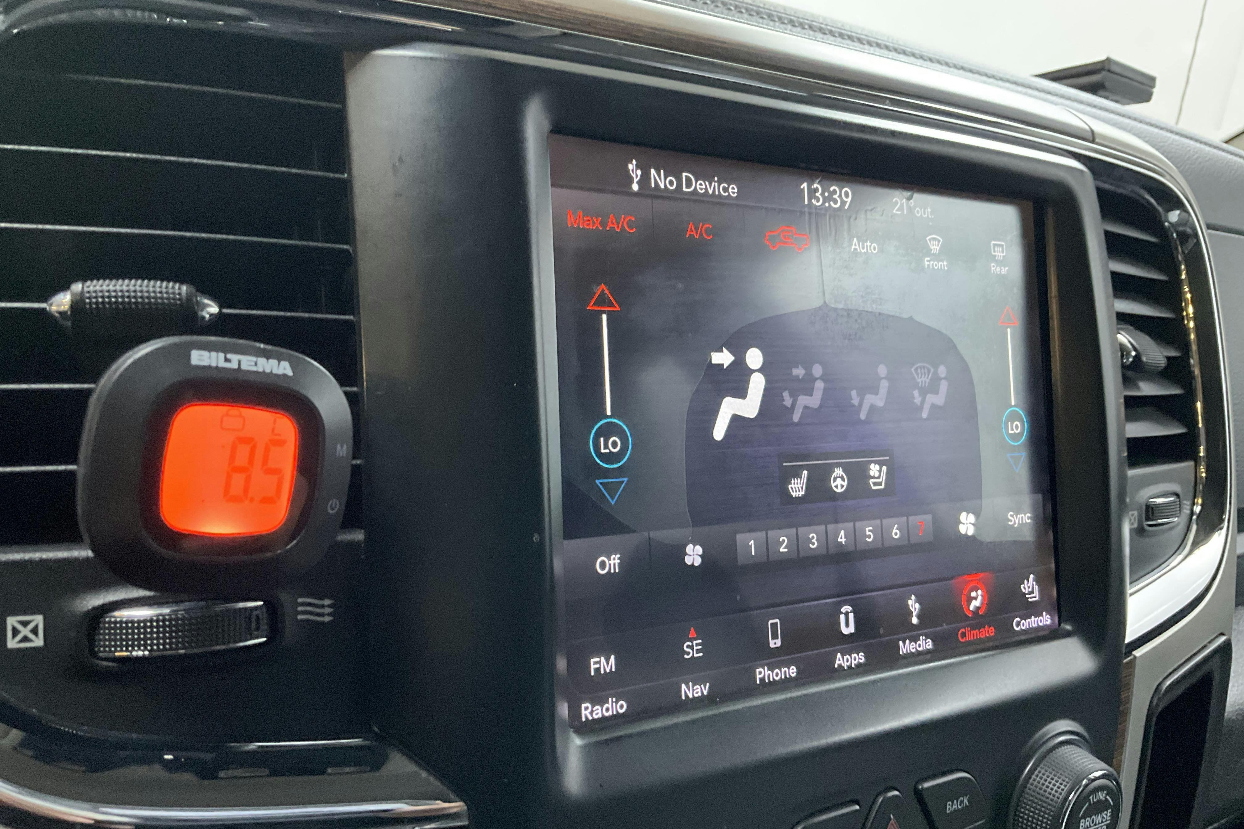 Vehicle Image 16