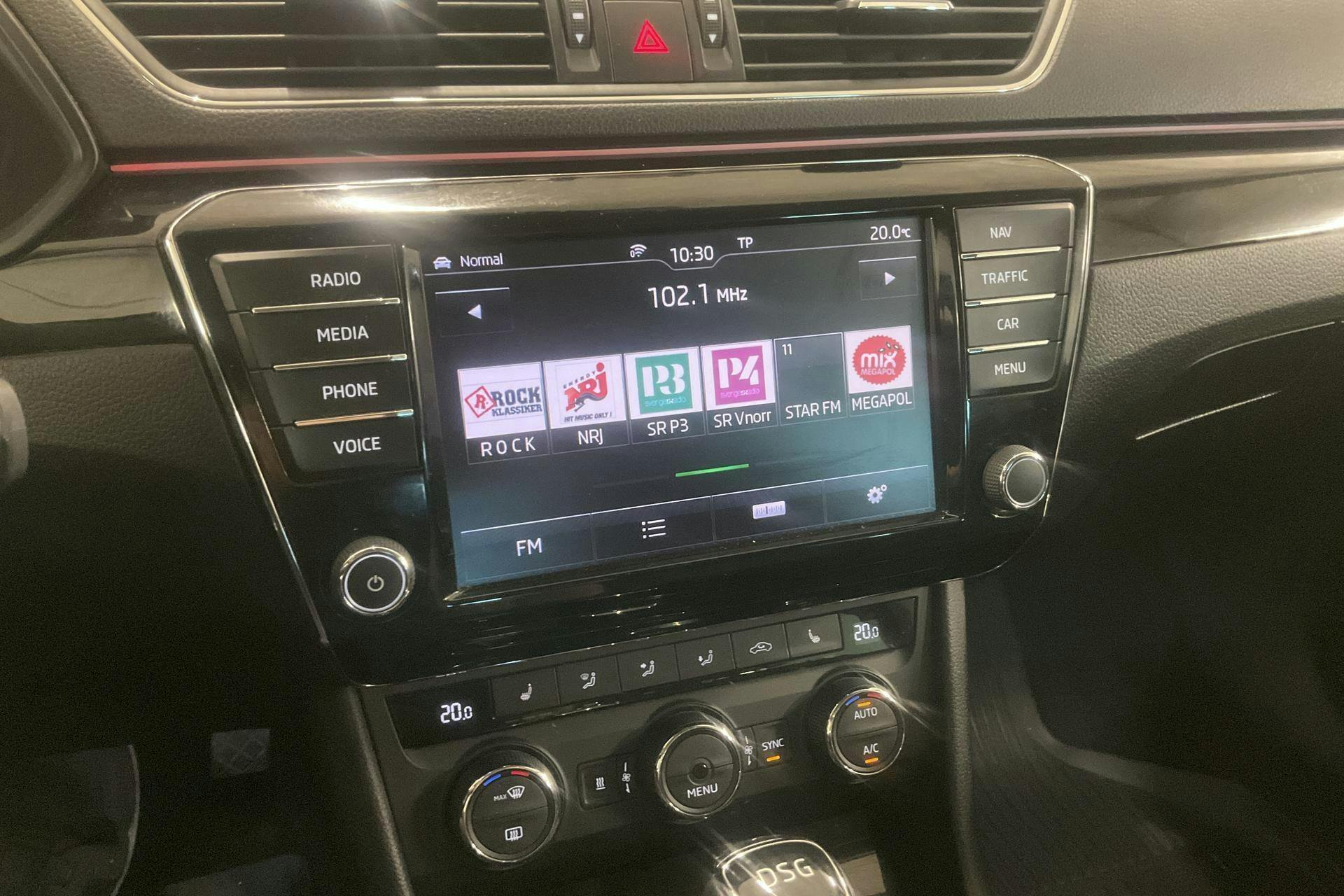 Vehicle Image 16