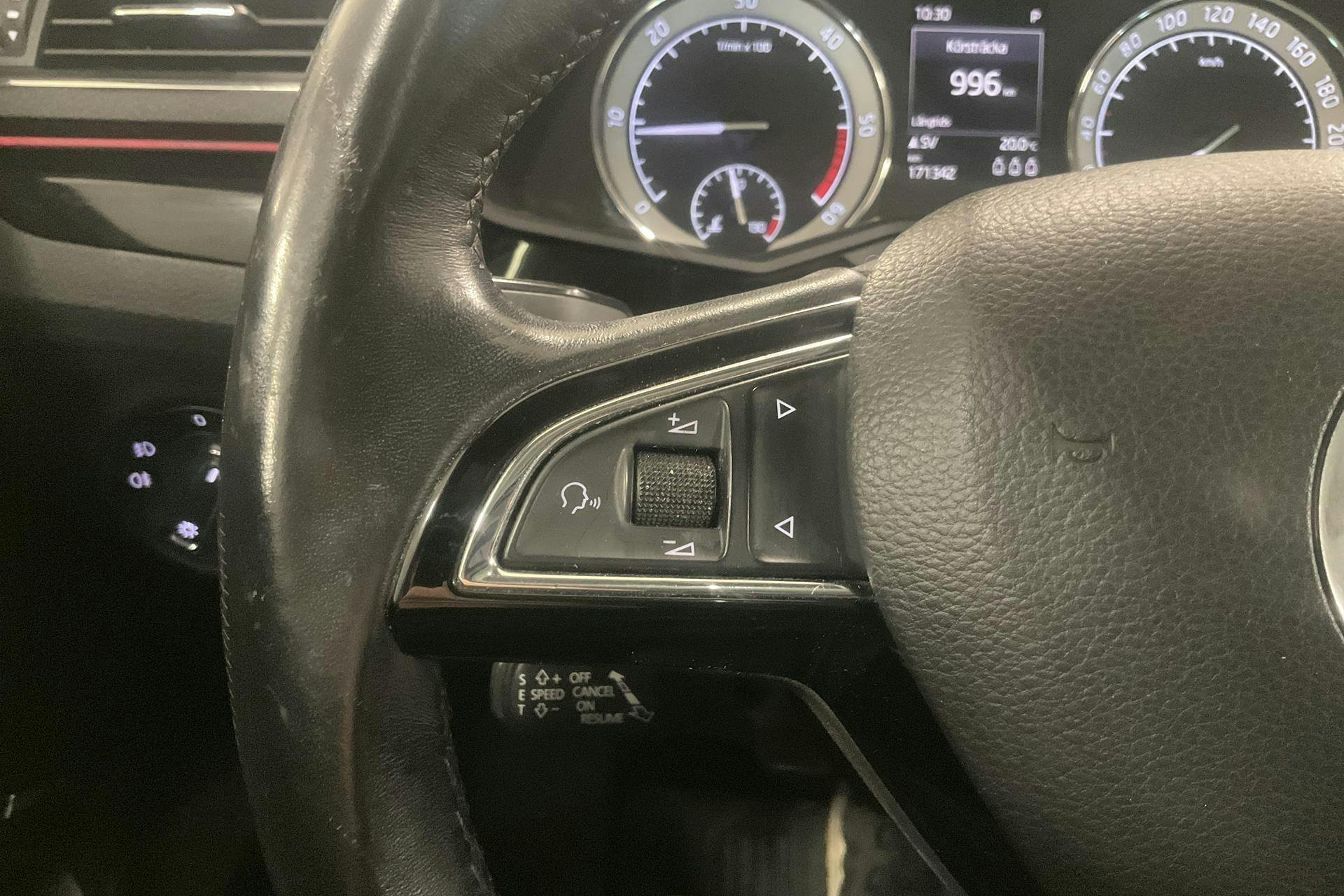 Vehicle Image 23