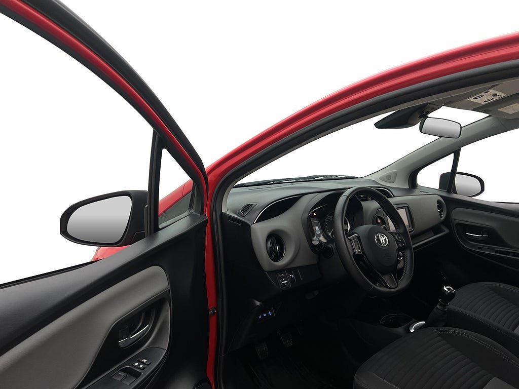 Vehicle Image 10
