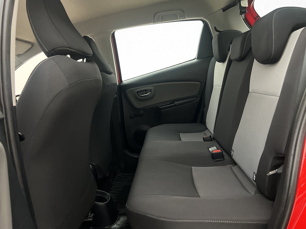 Vehicle Image 26