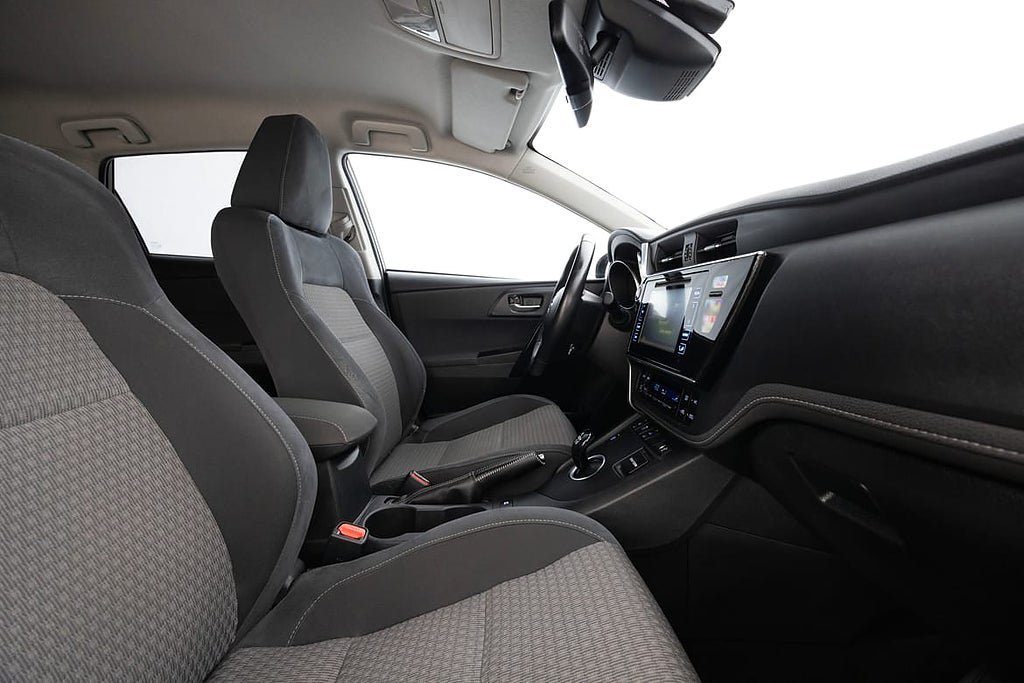 Vehicle Image 14