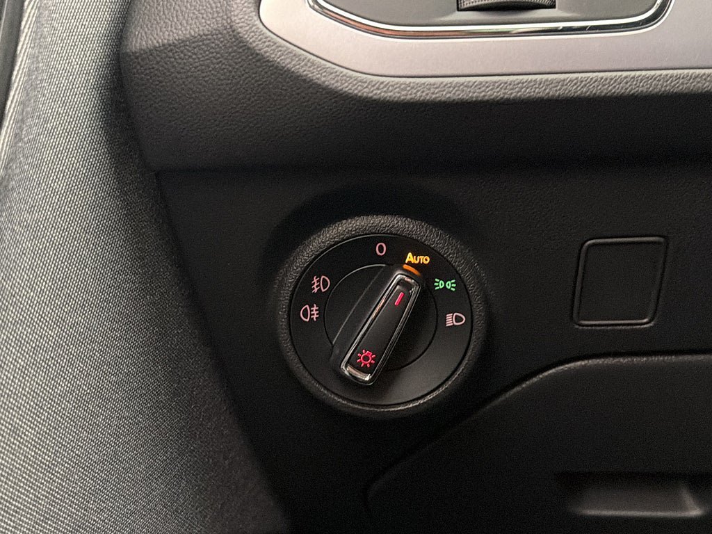 Vehicle Image 24