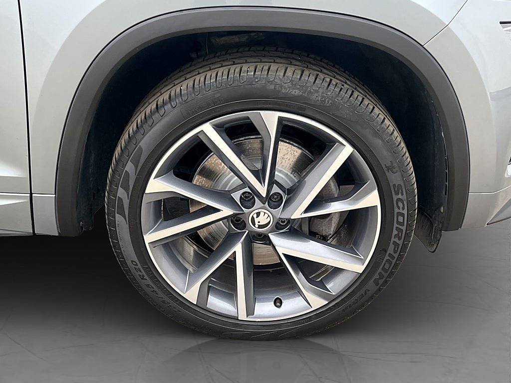 Vehicle Image 35