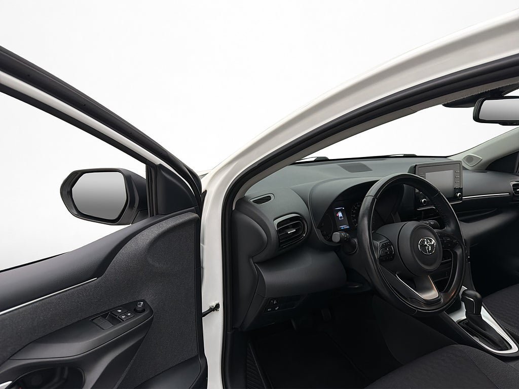 Vehicle Image 10