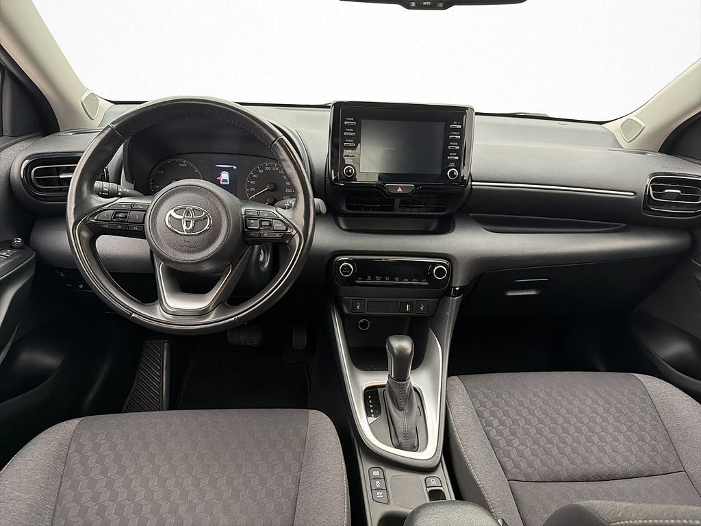 Vehicle Image 12