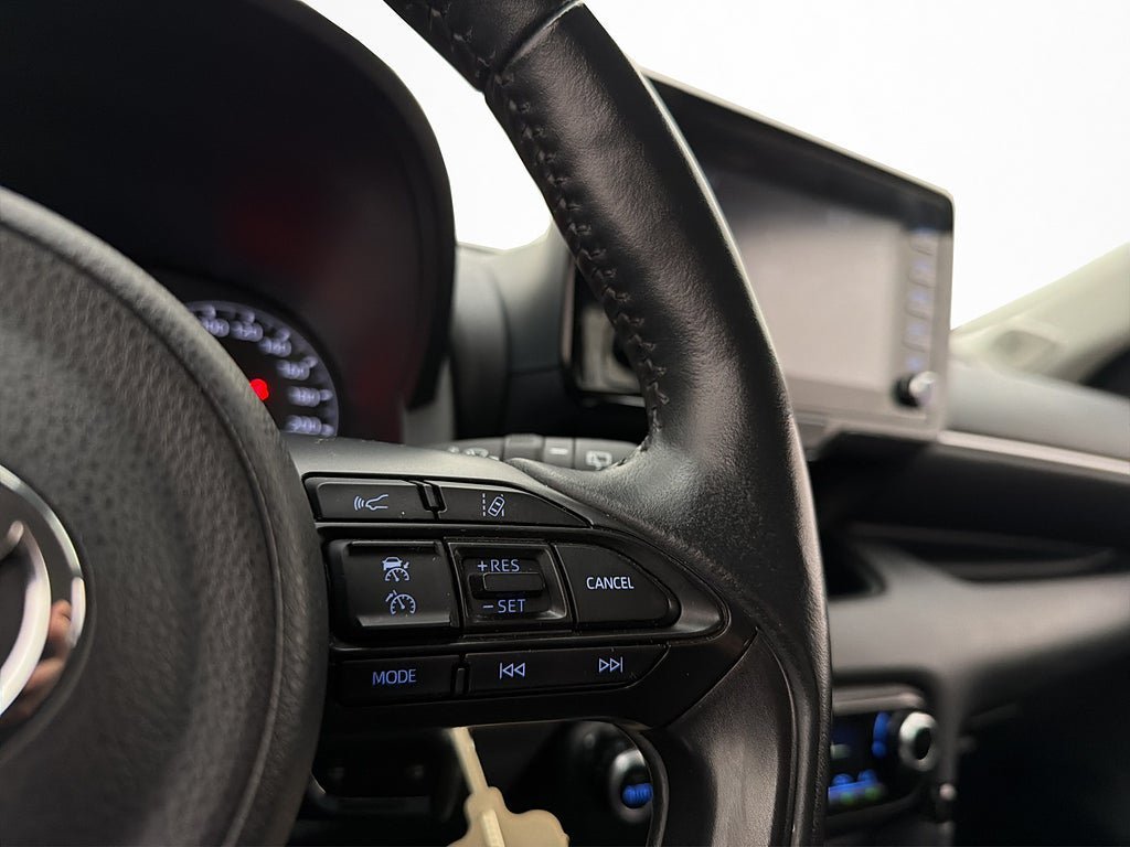 Vehicle Image 16